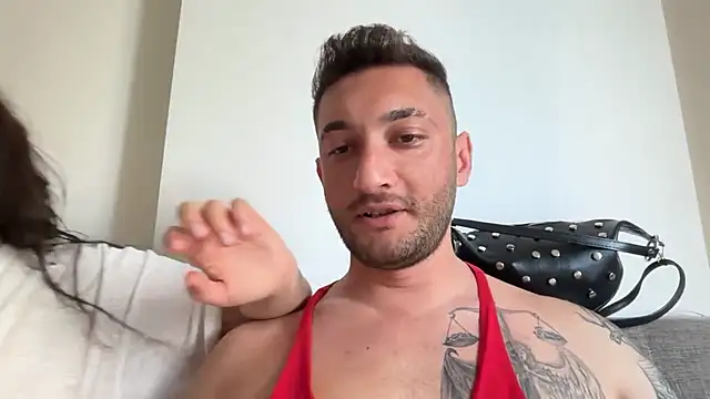 Snapshot of SARSILMAZ_HOME chatting on July 4, 12:44 pm SARSILMAZ HOME online show from July 4, 12:44 pm