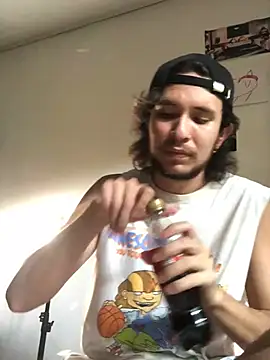 Luxx 14 online show from March 13, 9:54 pm