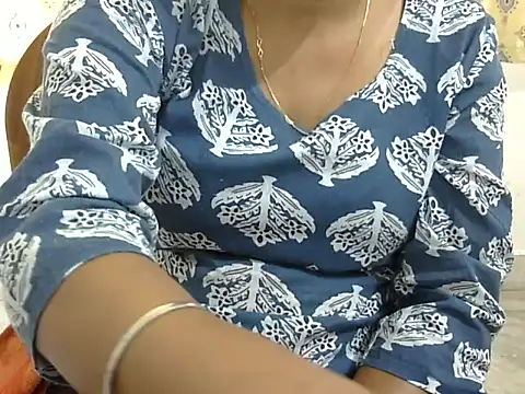 CHAMELI4747 online show from May 30, 8:22 am