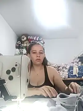 Isabella5 Brown  online show from December 4, 4:05 pm