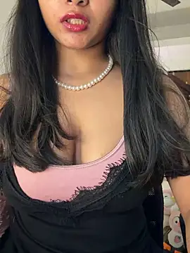Snapshot of luv_johrrra chatting on June 2, 10:28 am luv johrrra online show from June 2, 10:28 am