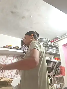 ISHANI-SINGH online show from November 18, 2:28 am