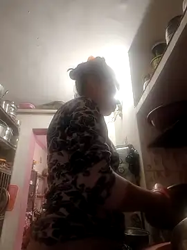 Snapshot of ISHANI-SINGH chatting on February 5, 3:00 am ISHANI-SINGH online show from February 5, 3:00 am