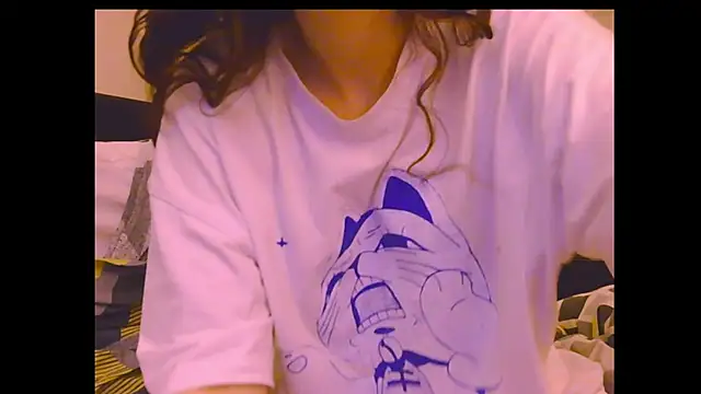 Snapshot of Lunliss chatting on April 26, 2:53 am Lunliss online show from April 26, 2:53 am