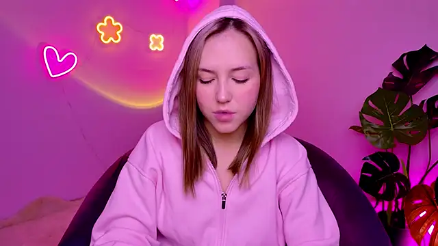 CindySparkl online show from March 30, 3:07 am