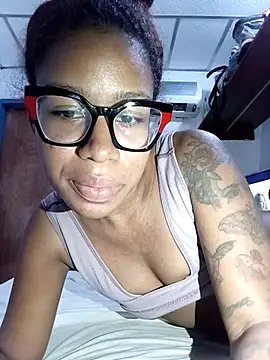 LilithCuban online show from April 19, 8:55 pm