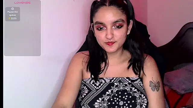 Ari 20  online show from November 5, 11:49 pm