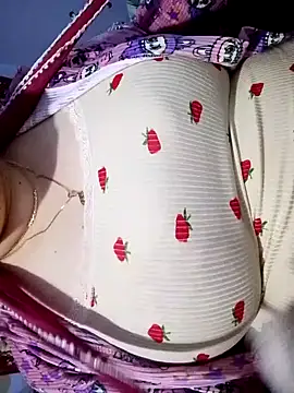 Hnonasix89 online show from April 4, 11:02 pm