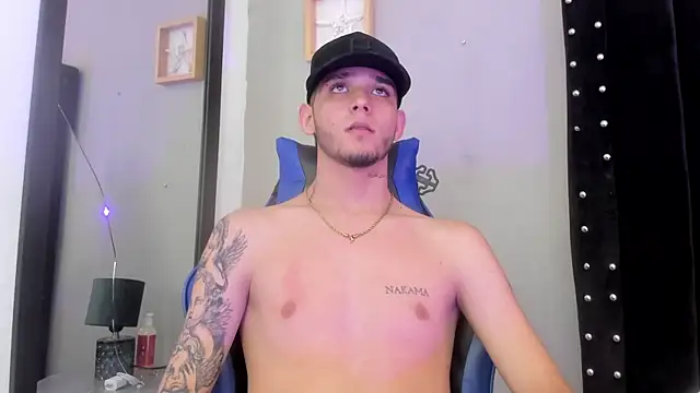 Snapshot of Mathewboy1 chatting on January 9, 7:48 pm Mathewboy1 online show from January 9, 7:48 pm