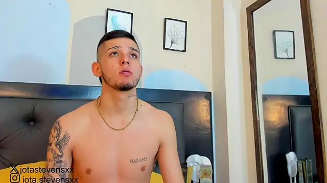 Mathewboy1 online show from April 7, 11:43 am