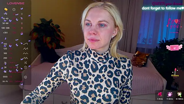 LiSinDoll online show from March 17, 1:43 am