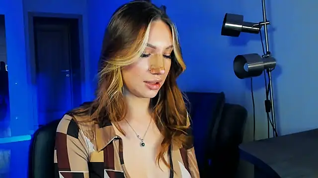 Snapshot of MariGven chatting on February 10, 1:48 pm MariGven online show from February 10, 1:48 pm