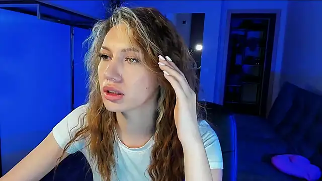 Snapshot of MariGven chatting on February 24, 1:42 pm MariGven online show from February 24, 1:42 pm