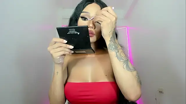 DazzlingDivaLiza online show from April 14, 1:44 am