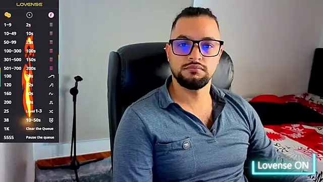 Ernesto-Rodriguez82 online show from October 23, 7:23 pm