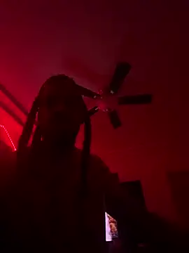 Snapshot of Taydagr8 chatting on February 21, 9:21 am Taydagr8 online show from February 21, 9:21 am