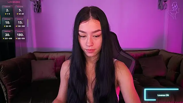 FataleNellie online show from November 28, 9:50 pm