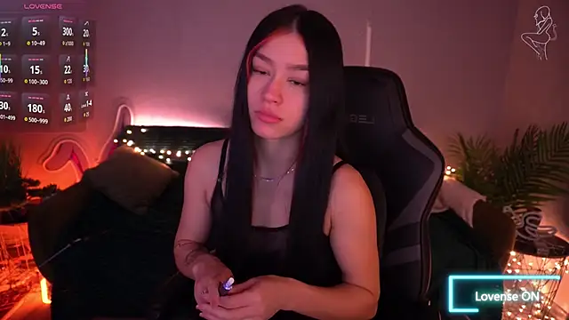 FataleNellie online show from February 9, 10:47 pm