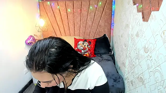 Lia Blake  online show from December 15, 12:42 pm