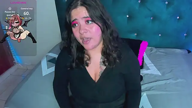 keith cute online show from February 9, 7:18 pm