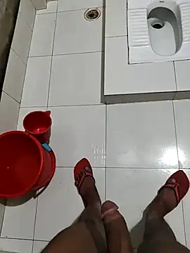 Snapshot of obin112233 chatting on March 2, 6:37 pm obin112233 online show from March 2, 6:37 pm