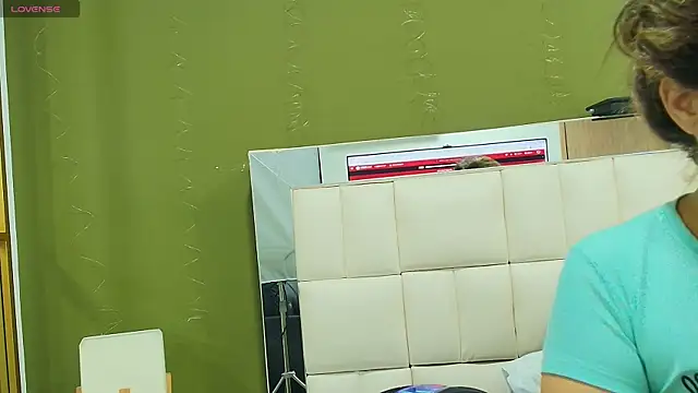 gisell gomez online show from October 26, 12:00 pm