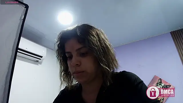 Snapshot of gisell_gomez chatting on February 23, 7:55 pm gisell gomez online show from February 23, 7:55 pm