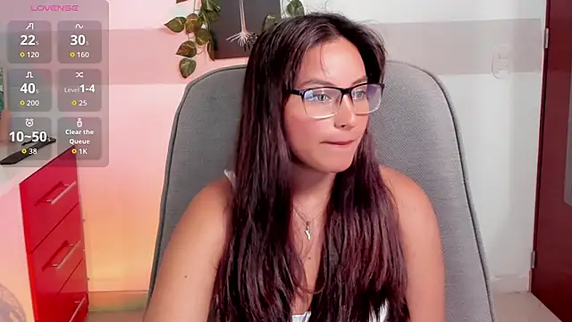 Cameroon-Diaz online show from April 7, 1:44 pm