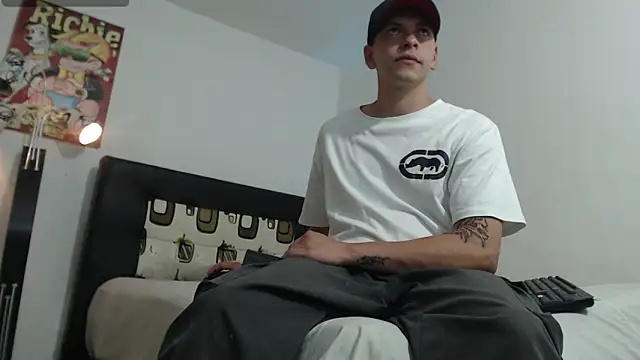 Thomasjons  online show from May 31, 4:53 am