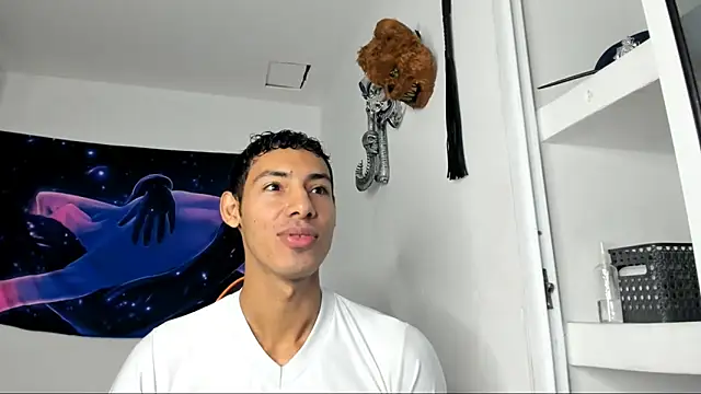 Snapshot of jhosep_hamilton chatting on October 13, 11:43 am jhosep hamilton online show from October 13, 11:43 am