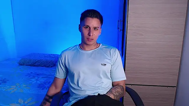 valentinosex1 online show from November 9, 9:46 pm