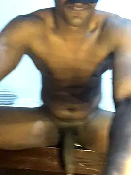 Bullboy8in online show from September 19, 6:26 am