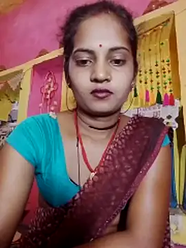 Snapshot of Hot_bbbb chatting on April 24, 7:11 am Hot bbbb online show from April 24, 7:11 am