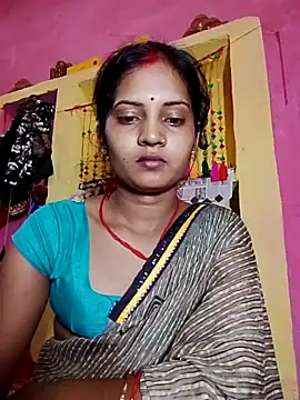 Snapshot of Hot_bbbb chatting on May 2, 8:19 am Hot bbbb online show from May 2, 8:19 am