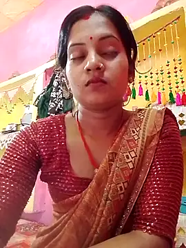 Snapshot of Hot_bbbb chatting on May 3, 5:02 am Hot bbbb online show from May 3, 5:02 am
