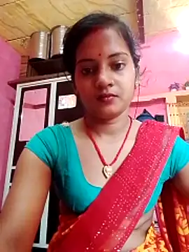 Snapshot of Hot_bbbb chatting on May 22, 6:20 am Hot bbbb online show from May 22, 6:20 am