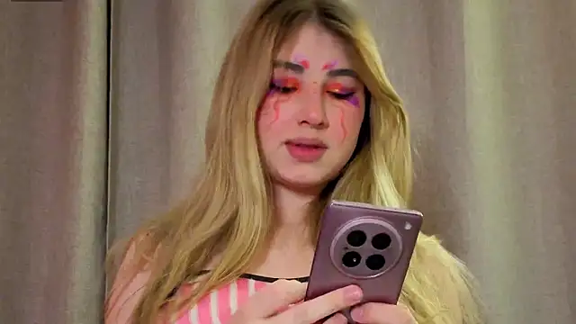 sugarskitty online show from November 5, 12:43 am