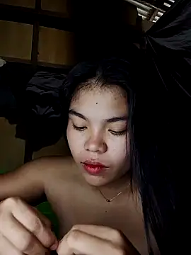 Snapshot of cloe_candy19 chatting on September 29, 9:14 am cloe candy19 online show from September 29, 9:14 am