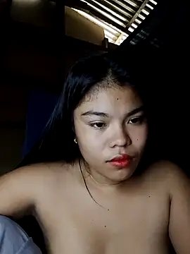 Snapshot of cloe_candy19 chatting on October 2, 10:39 pm cloe candy19 online show from October 2, 10:39 pm