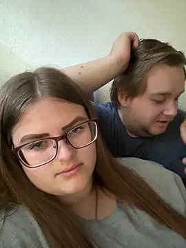 CurvyPaar2 online show from October 1, 7:58 am