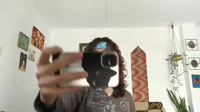 Snapshot of camille_delrey chatting on May 25, 7:42 pm camille delrey online show from May 25, 7:42 pm