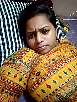 Snapshot of Hot_crety chatting on September 22, 3:19 am Hot crety online show from September 22, 3:19 am