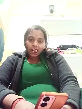 Hot crety online show from January 9, 2:42 pm