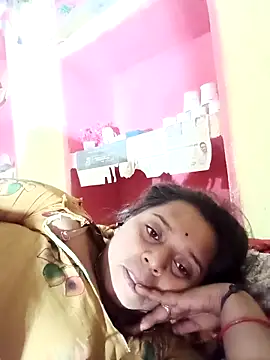 Hot crety online show from March 24, 5:40 pm