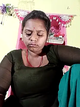 Hot crety online show from April 10, 11:09 pm