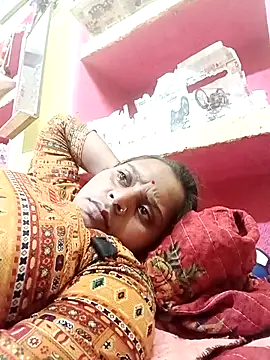 Snapshot of Hot_crety chatting on June 2, 3:14 pm Hot crety online show from June 2, 3:14 pm