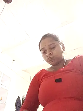 Snapshot of Hot_crety chatting on June 8, 9:04 pm Hot crety online show from June 8, 9:04 pm