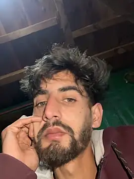 lyath3245 online show from February 1, 7:18 am