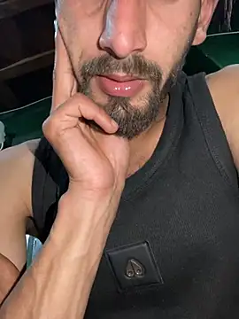 lyath3245 online show from April 4, 9:40 am