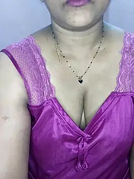 Snapshot of sneha_bebo chatting on May 27, 4:04 pm sneha bebo online show from May 27, 4:04 pm